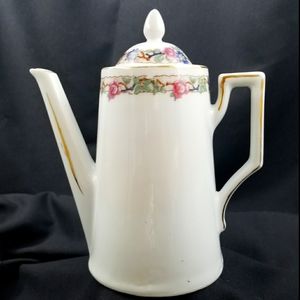 VINTAGE VICTORIA AUSTRIA PORCELAIN TEAPOT HAND PAINTED GOLD TRIM